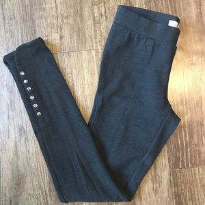 Grey Cache Leggings!